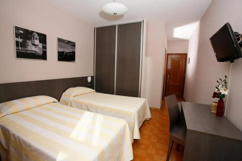 Hotel Ripa Bilbao 0*,